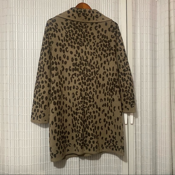 Chico’s Leopard Print Wool Blend Button Long Coat - Picture 3 of 4